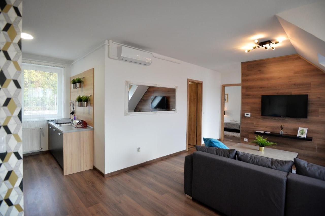 One Luxury Suites Eger Exterior photo
