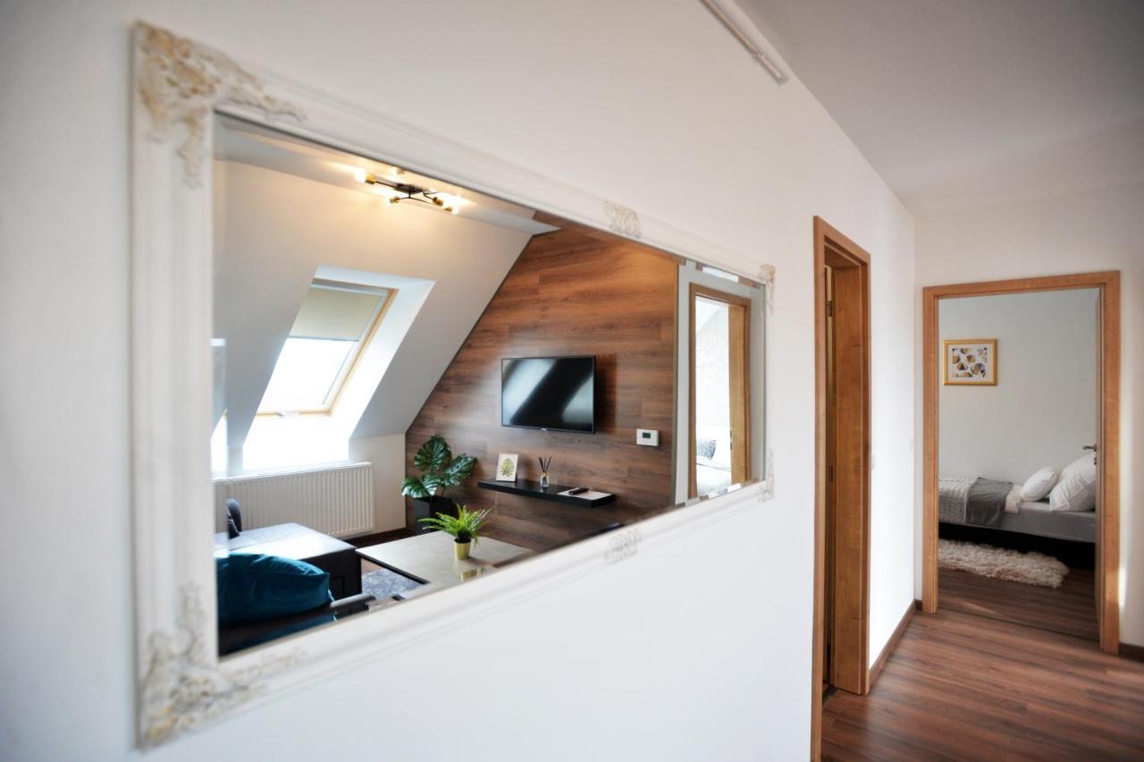 One Luxury Suites Eger Exterior photo