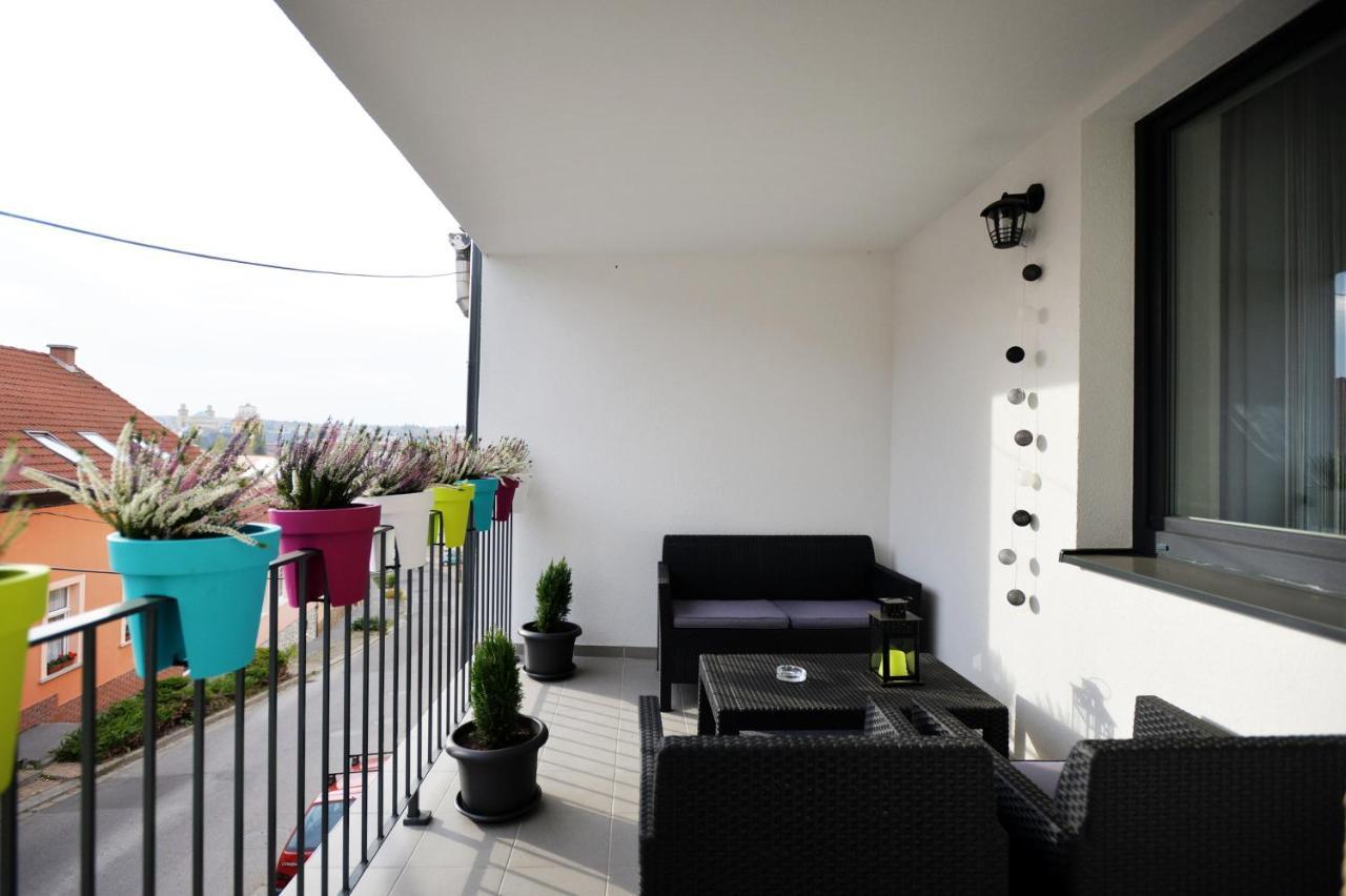 One Luxury Suites Eger Exterior photo